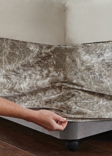 Catherine Lansfield Crushed Velvet Divan Base Wrap