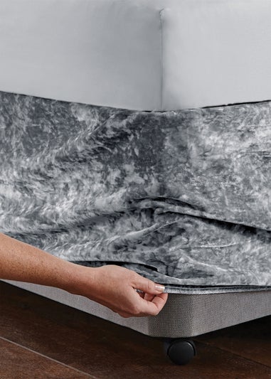 Catherine Lansfield Crushed Velvet Divan Base Wrap