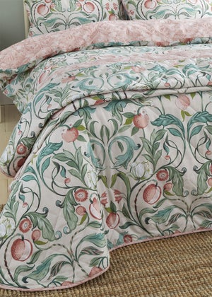 Catherine Lansfield Clarence Floral Quilted Bedspread (220x230cm)