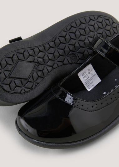Girls Black Patent Scuff Resistant School Shoes (Younger 9-Older 3)