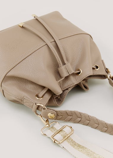 Nude Bucket Bag