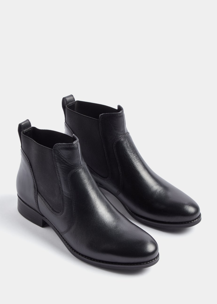 Black Flat Chelsea Boots