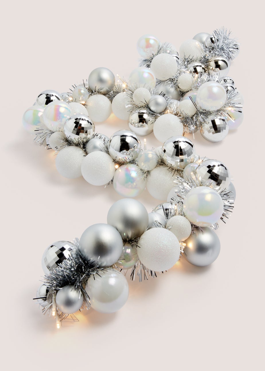 Silver Christmas Bauble Garland (71cm x 21cm x 11cm)
