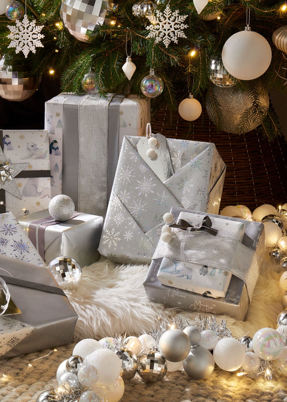 Silver Christmas Bauble Garland (71cm x 21cm x 11cm)