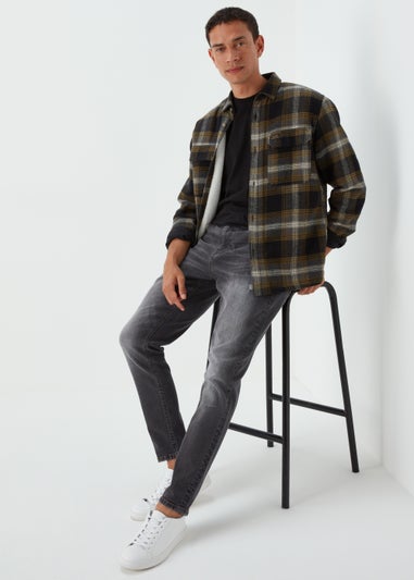 Black Wash Slim Fit Tapered Jeans