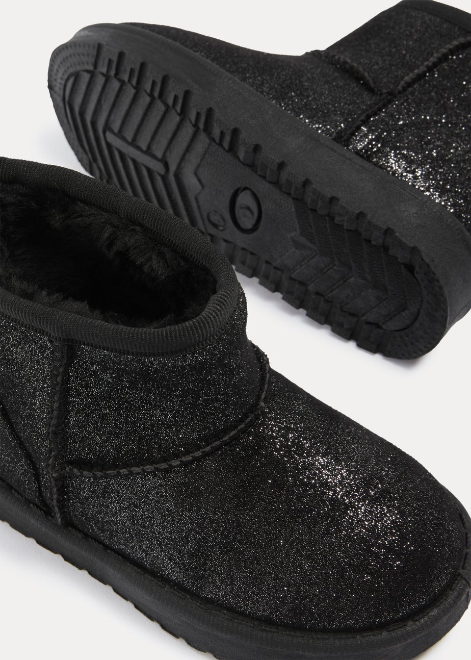 Kids Black Snug Boots (Younger 13-Older 5)