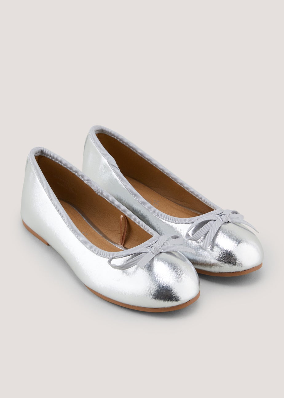 Girls Silver Ballet Flats (Younger 12-Older 5)