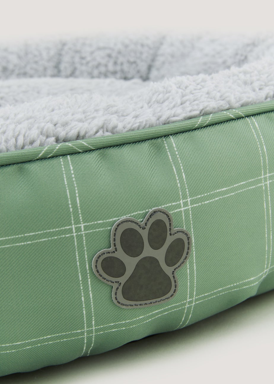 Green Check Round Pet Bed (50cm x 15cm)