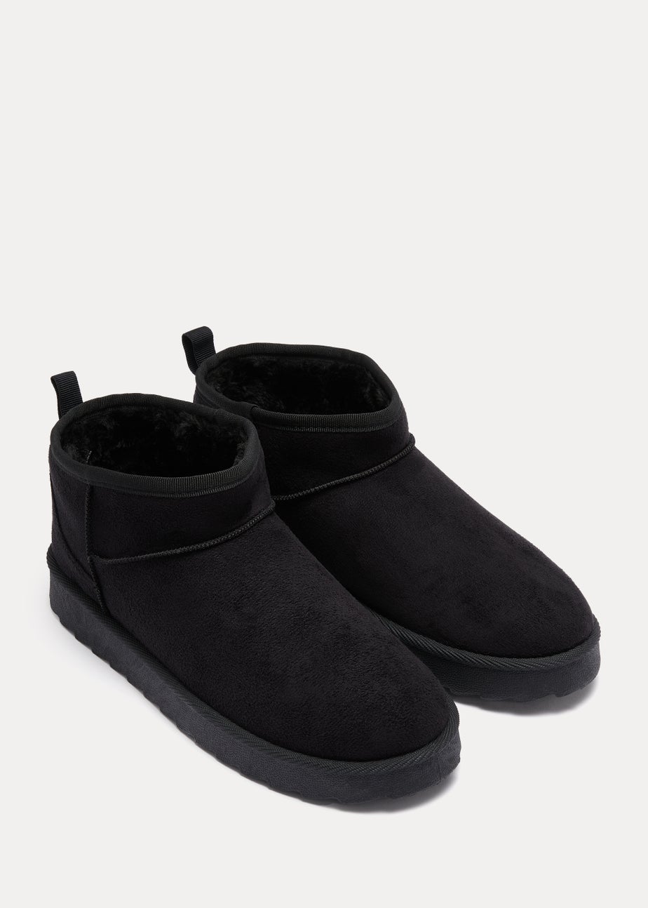 Black Snug Boots