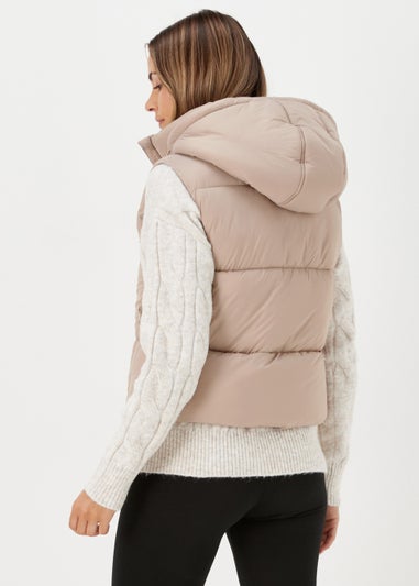 Beige Cropped Shower Resistant Gilet