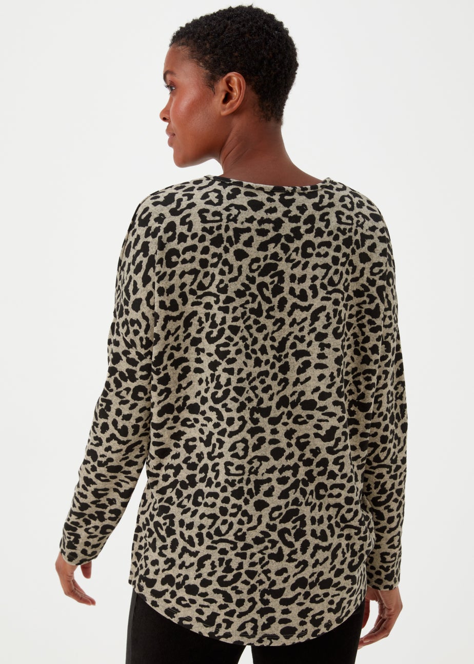 Brown Leopard Print Crewneck Top
