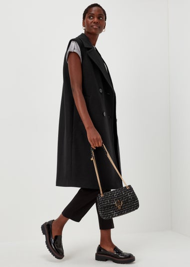 Black Sleeveless Coat