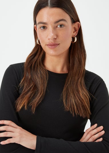 Black Long Sleeve T-Shirt