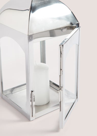 Small Silver Lantern (13cm x 12cm x 31cm)