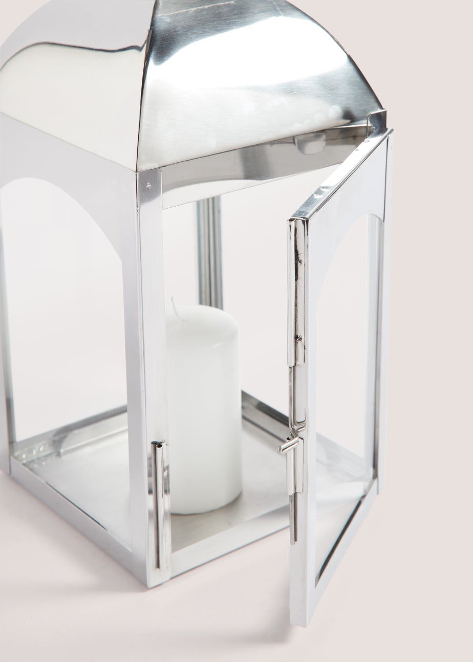 Small Silver Lantern (13cm x 12cm x 31cm)