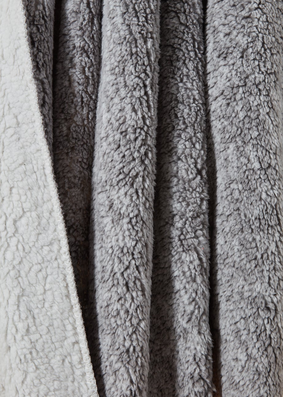 Grey Frosted Teddy Fleece Throw
