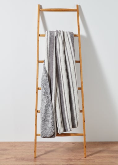 Grey Stripe Teddy Fleece Throw (150cm x 180cm)