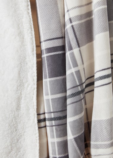 Grey Check Backed Teddy Fleece Throw (150cm x 180cm)