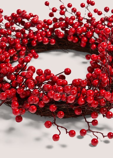 Red Berries Wreath (55cm)