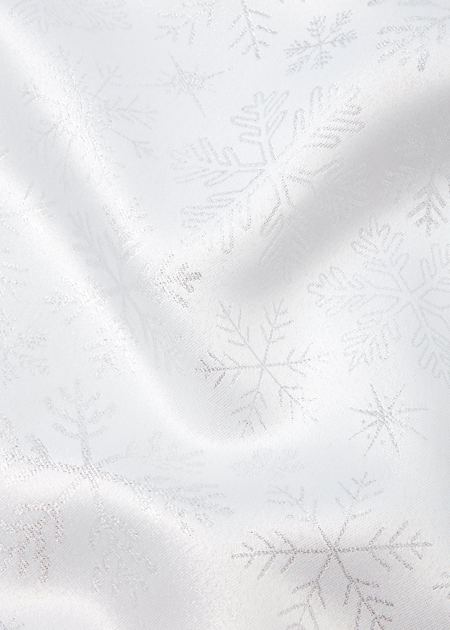 Snowflake Metallic Tablecloth (200cm x 135cm)