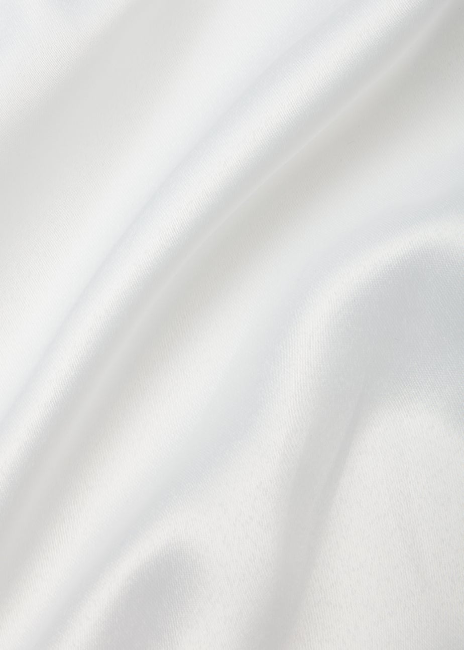 White Christmas Tablecloth (200cm x 135cm)