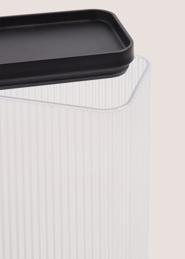 Clear Ribbed Plastic Food Storage with Black Lid (22cm x 14cm)