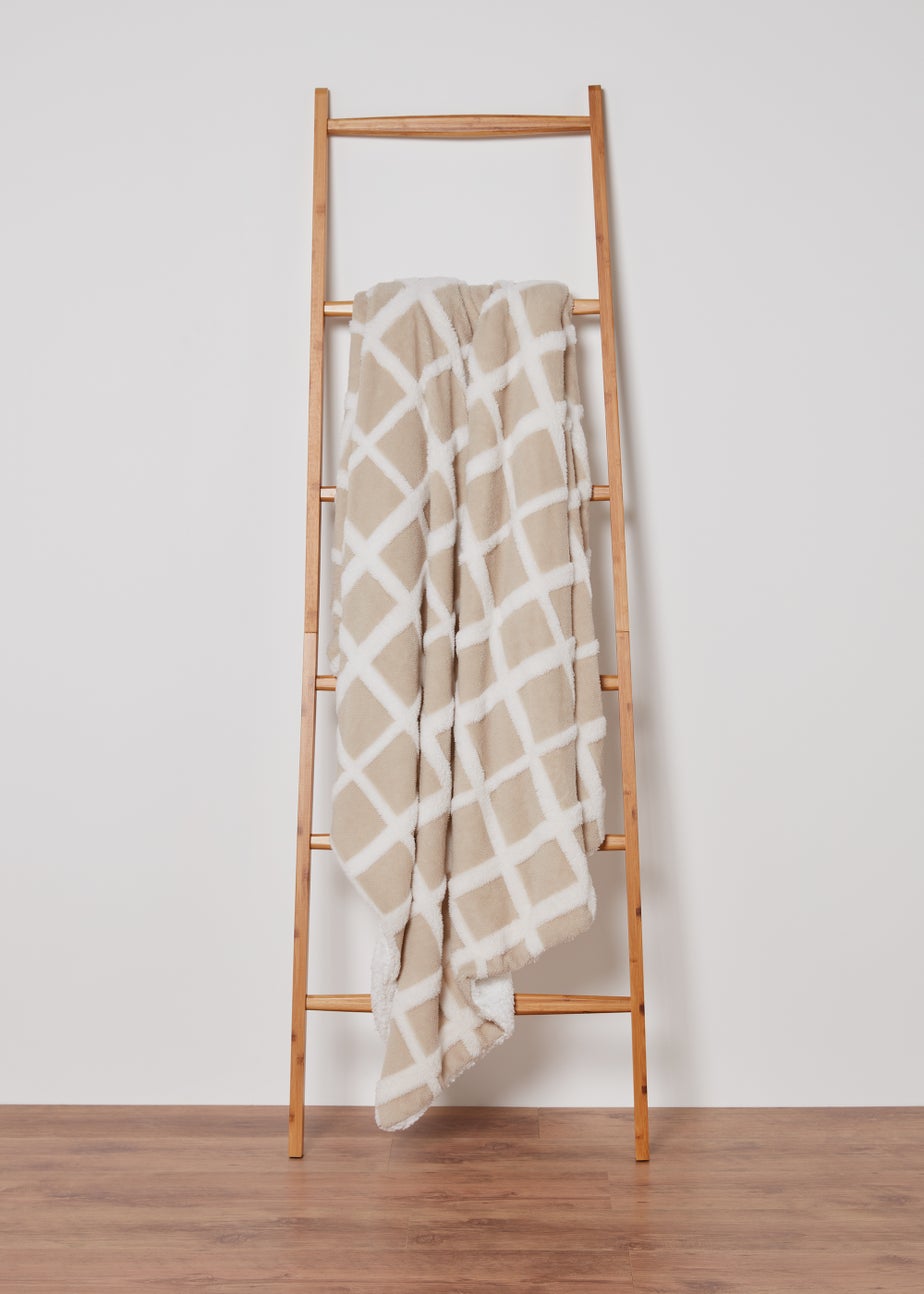 Neutral Grid Teddy Fleece Throw (150cm x 180cm)