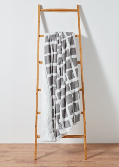 Grey Grid Teddy Fleece Throw (150cm x 180cm)