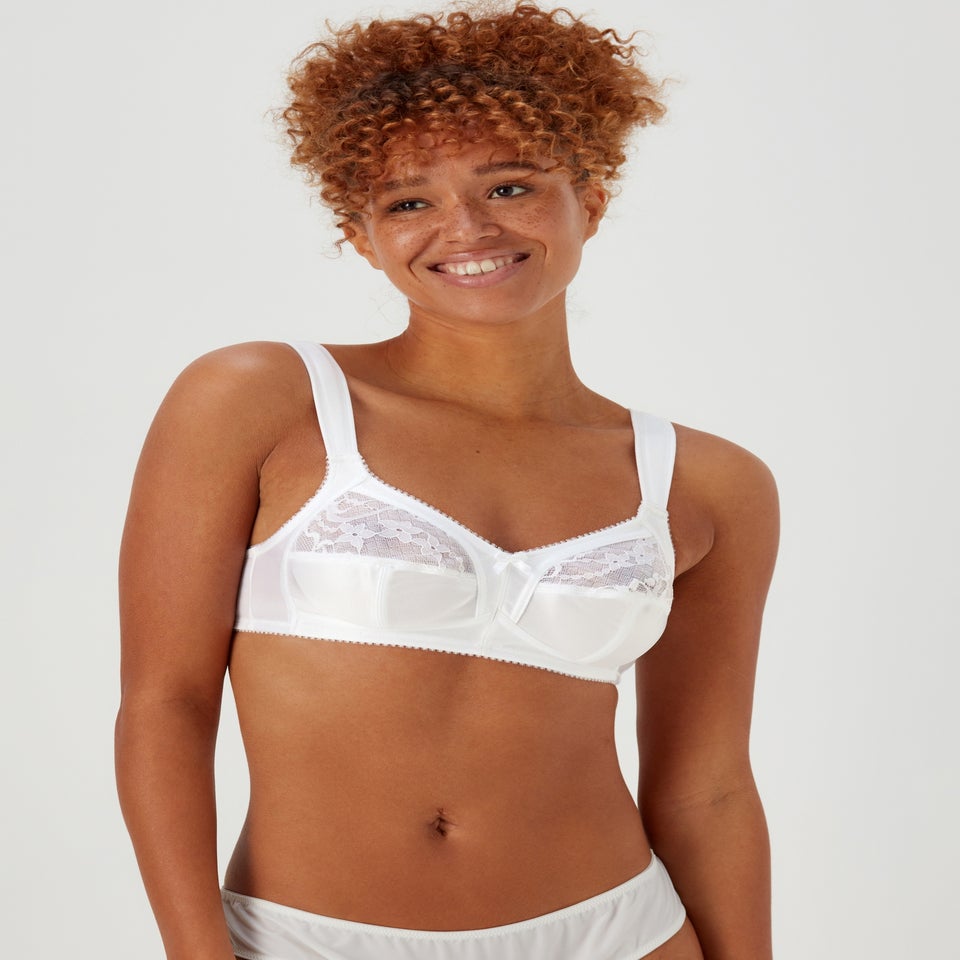 White Non Wired Total Support Bra