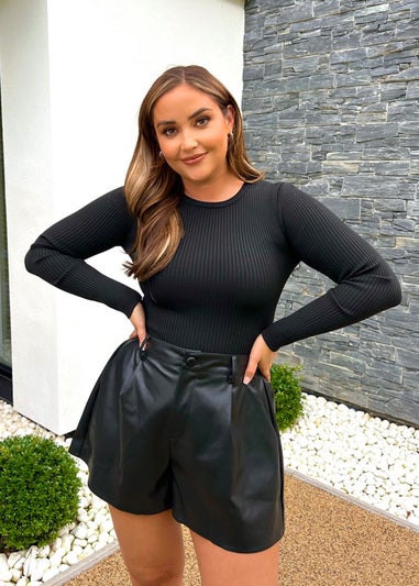 In the Style Jac Jossa Black Faux Leather Shorts