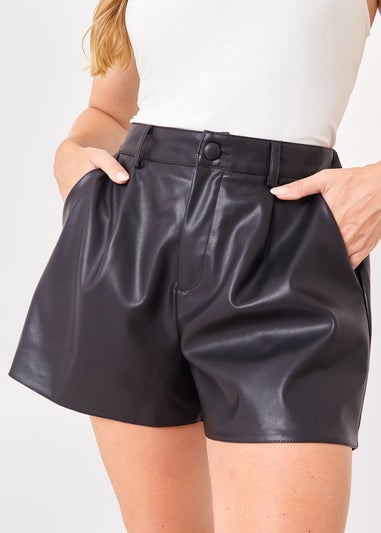 In the Style Jac Jossa Black Faux Leather Shorts