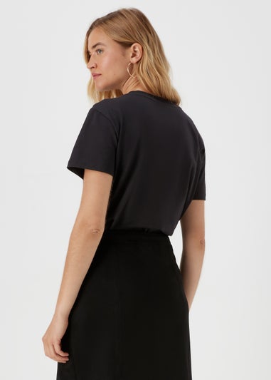 Black Chic Slogan T-Shirt