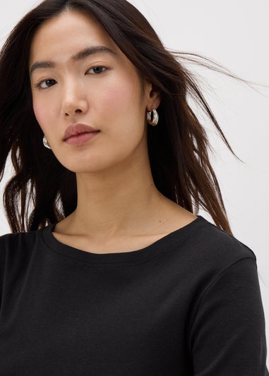 Black Long Sleeve T-Shirt