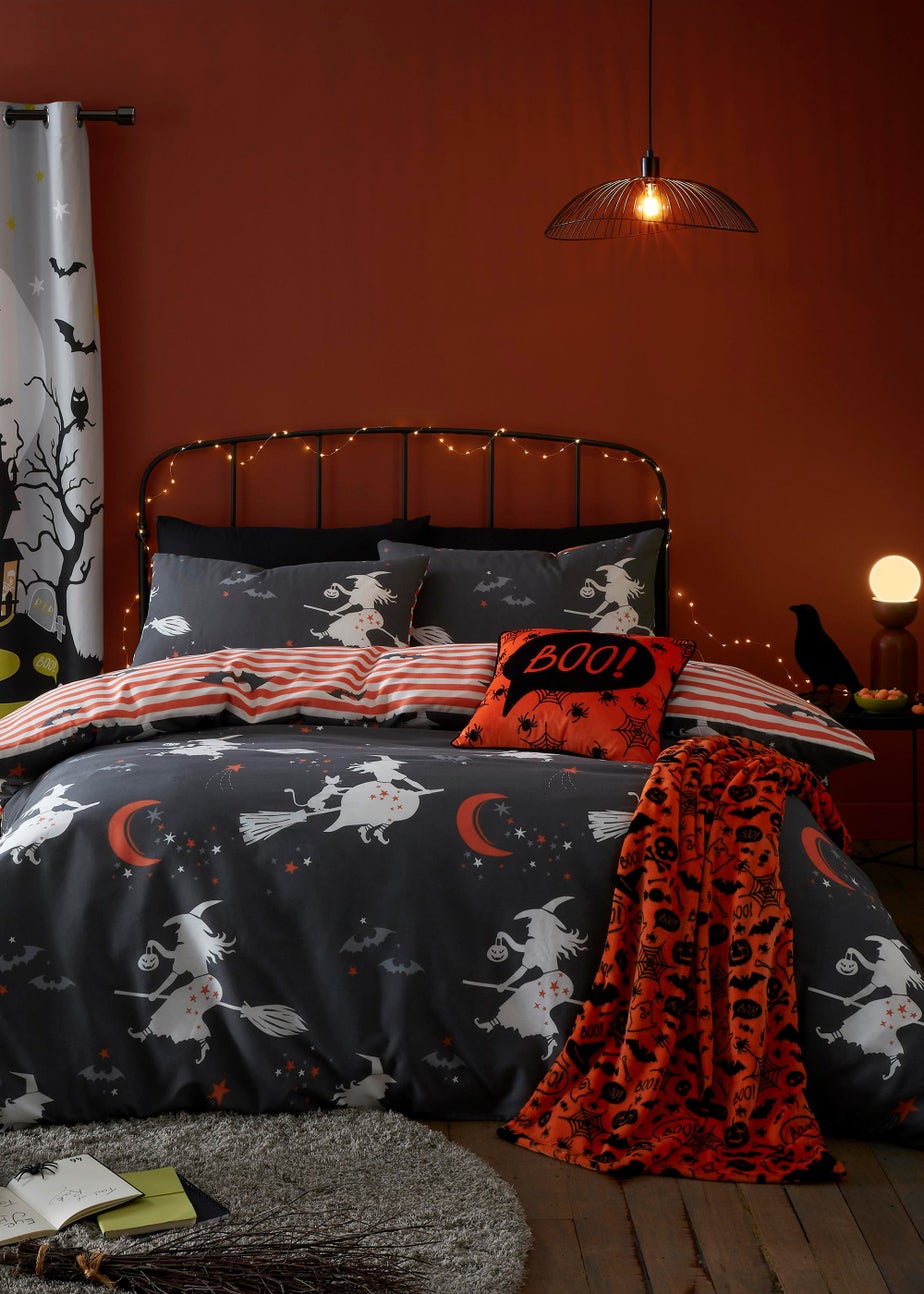 Bedlam Halloween Boo Throw