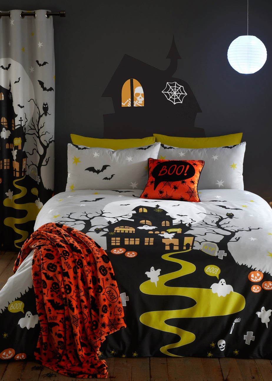 Bedlam Halloween Haunted House Duvet Cover Set