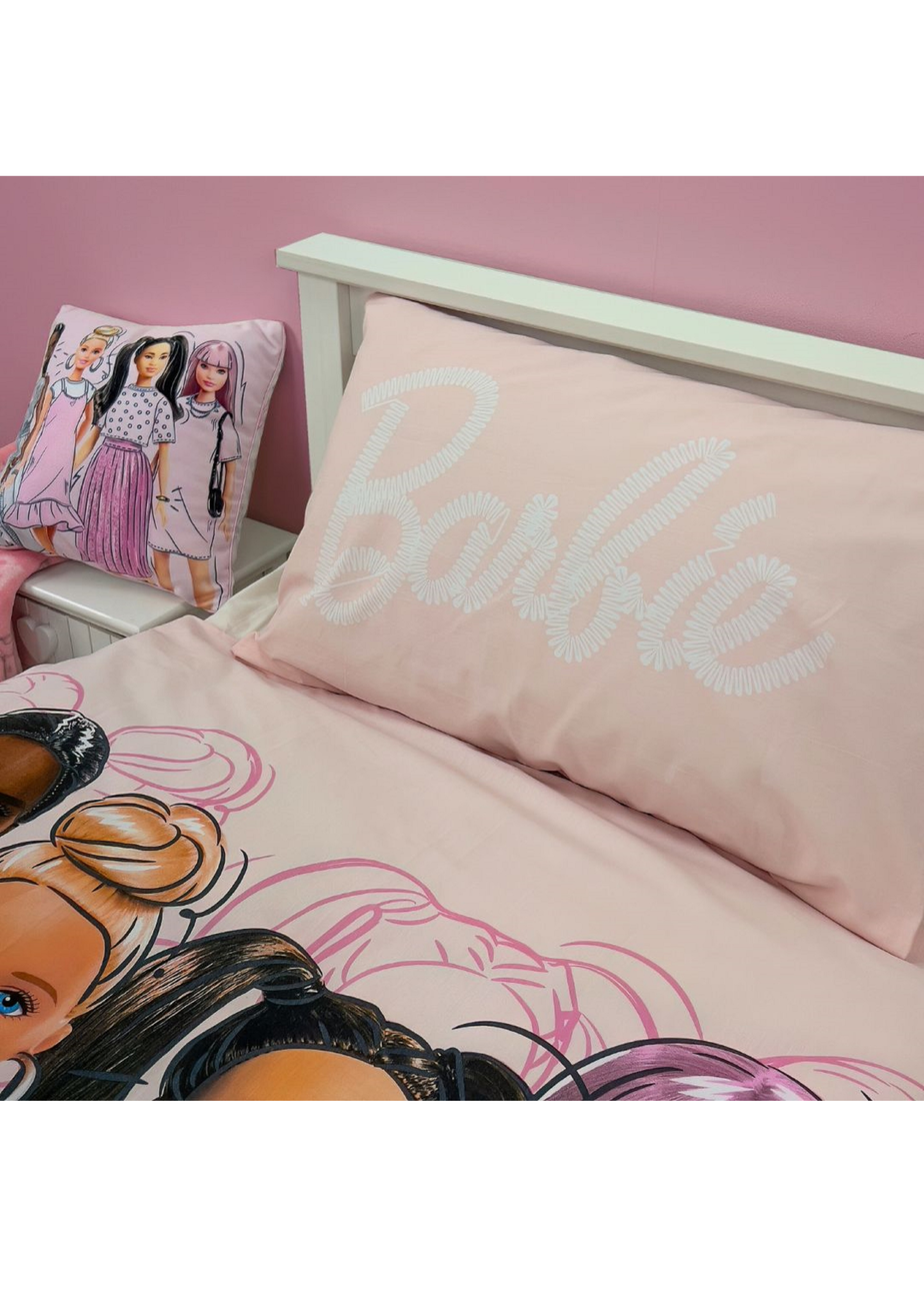 Barbie Figures Panel Duvet Set