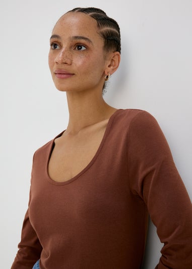 Brown Long Sleeve Scoop Top