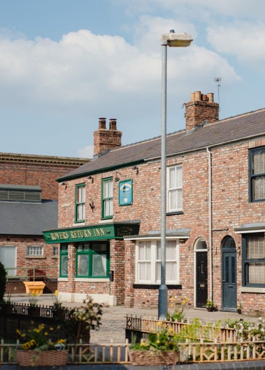 Virgin Experience Days Coronation Street: The Tour for Two