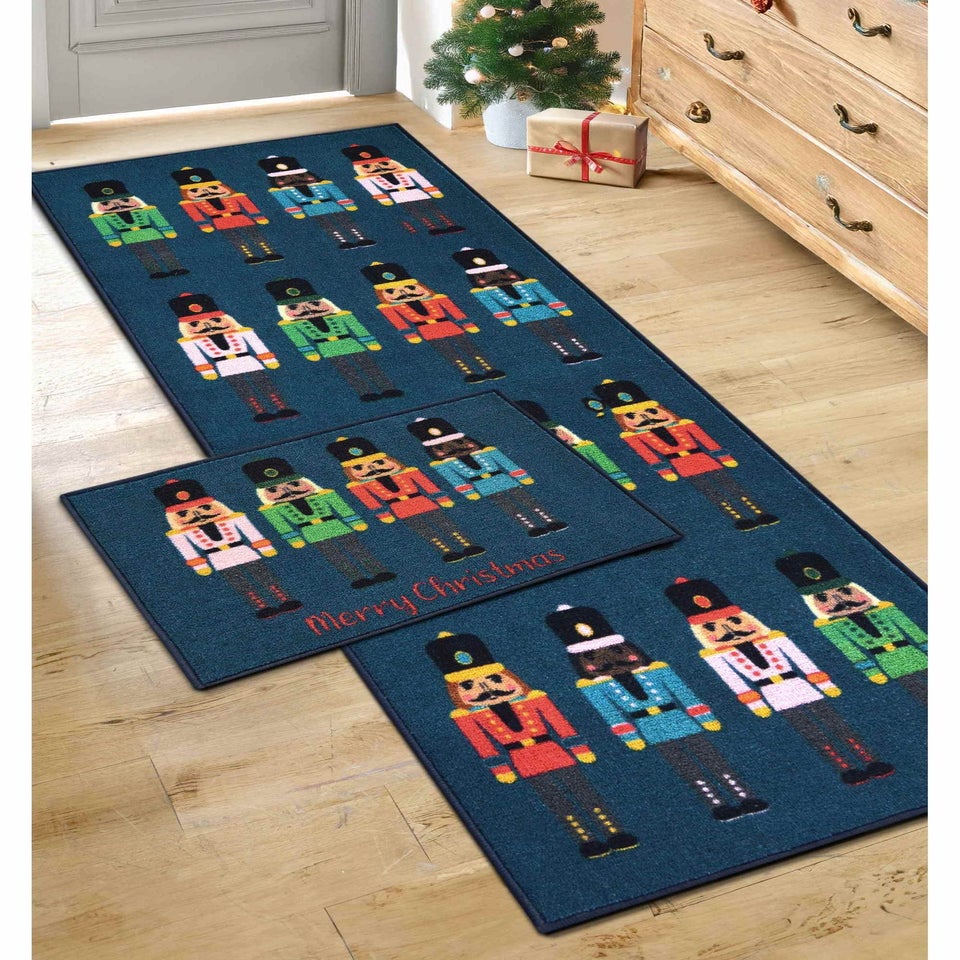 Homemaker Nutcracker Runner & Doormat