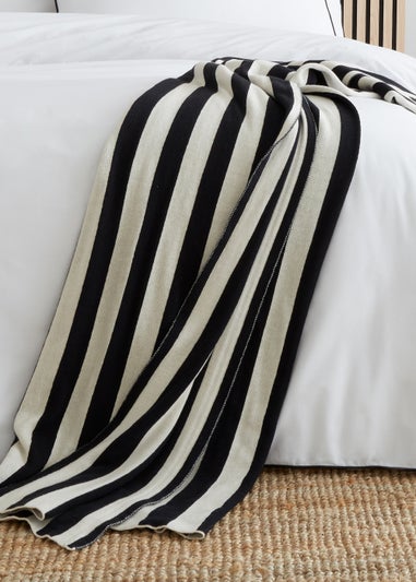 Style Sisters Knitted Stripe Cotton Throw (150x180cm)