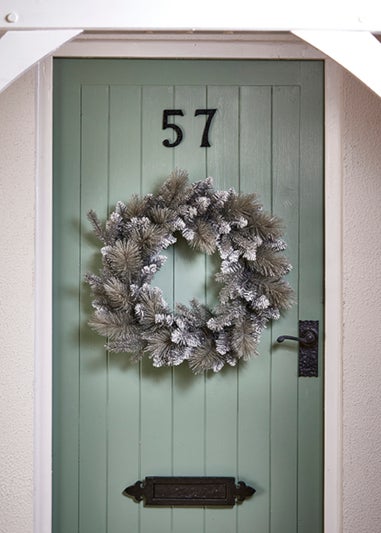 Premier Decorations 50cm Deluxe Silver Tipped Wreath