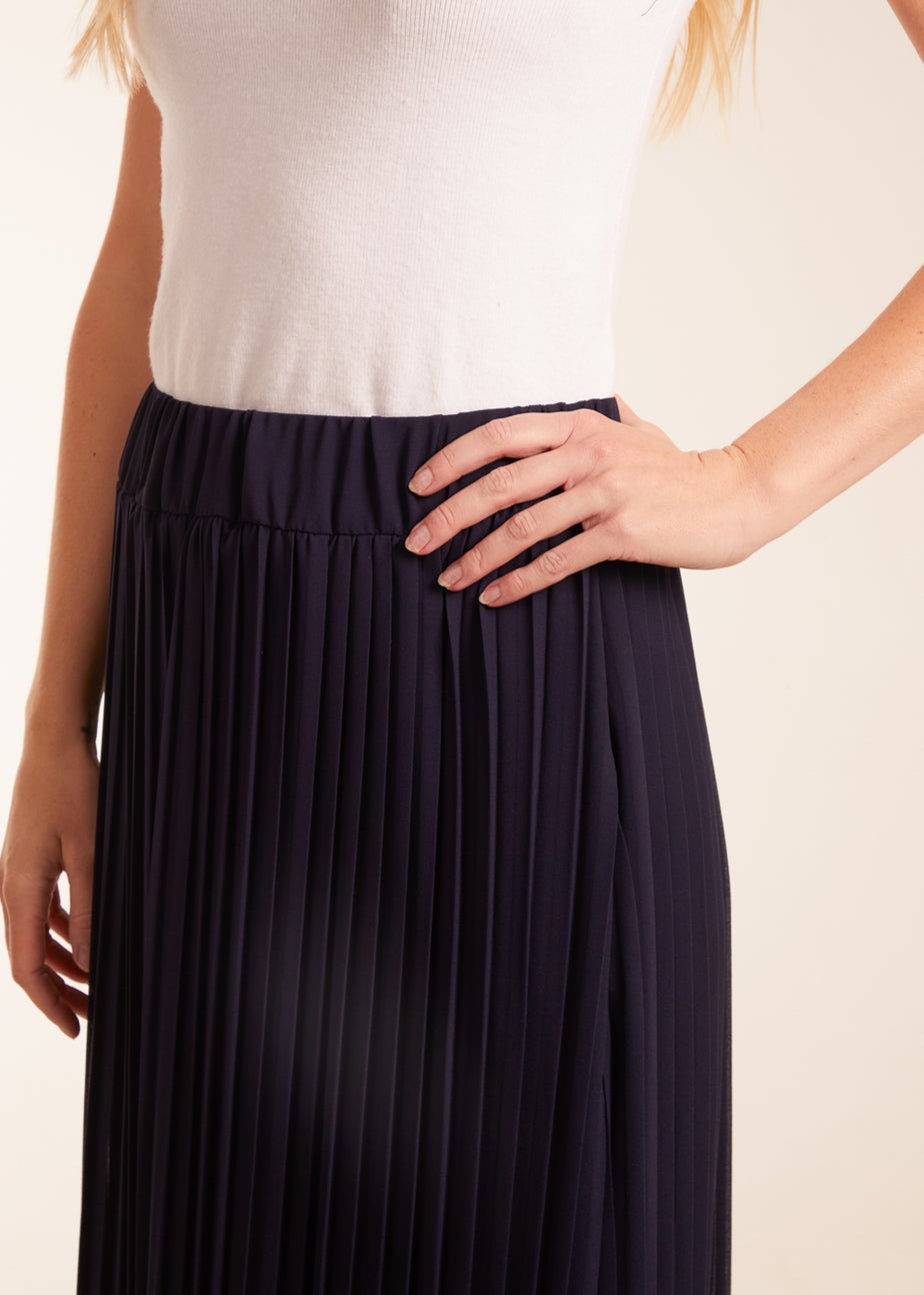 Blue Vanilla Navy Pleated Deep Waist Band Midi Skirt
