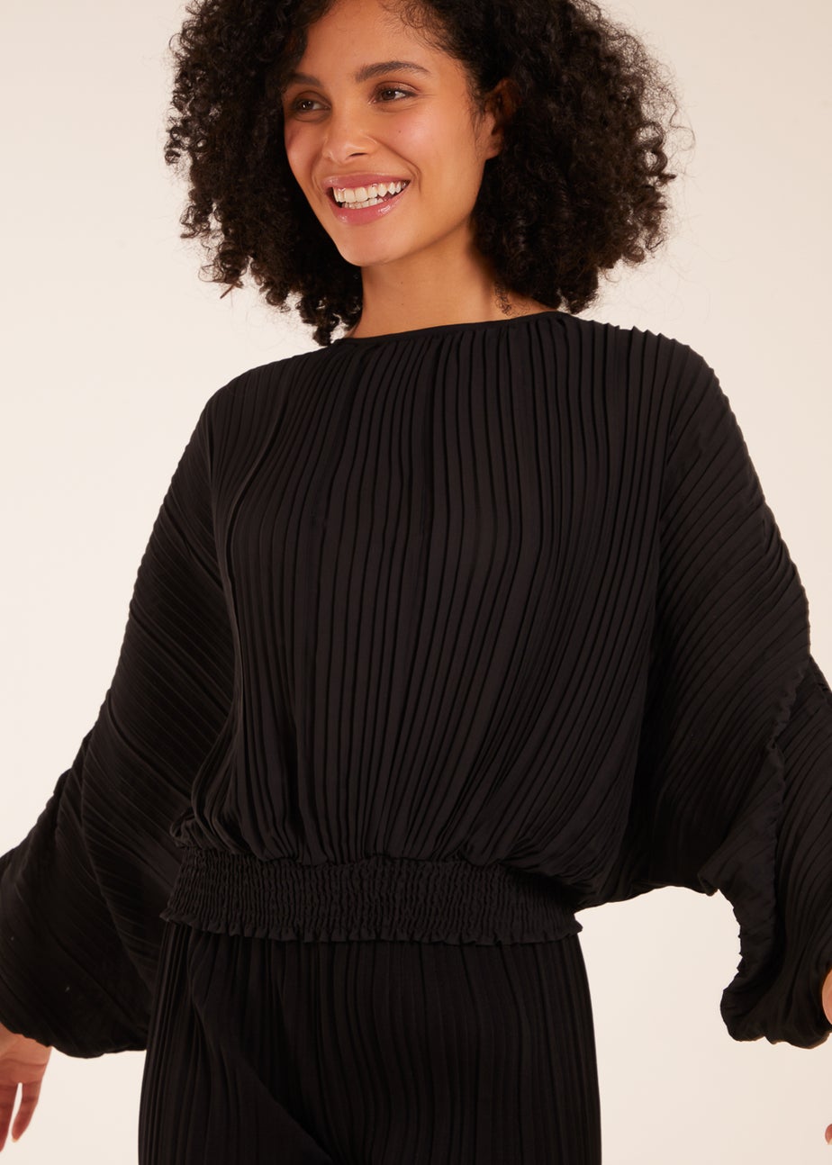 Blue Vanilla Black Long Sleeve Pleated Top