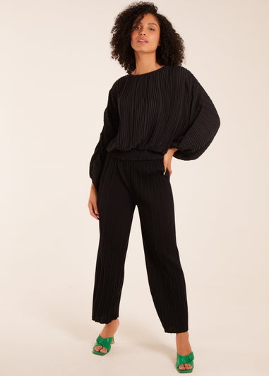 Blue Vanilla Black Long Sleeve Pleated Top