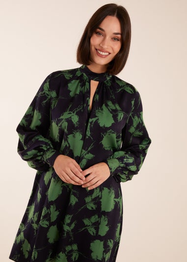 Blue Vanilla Midnight Blue Abstract High Neck Keyhole Shift Dress