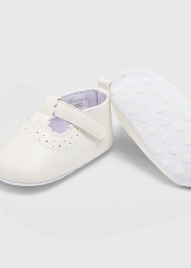 Baby White T Bar Scallop Edge Shoes (Newborn-18mths)