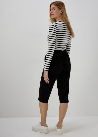 Black Cropped Trousers