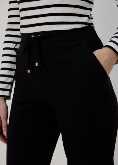Black Cropped Trousers