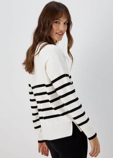 Et Vous Ivory Stripe V Neck Jumper