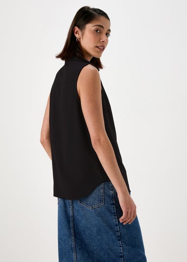 Black Sleeveless Shirt